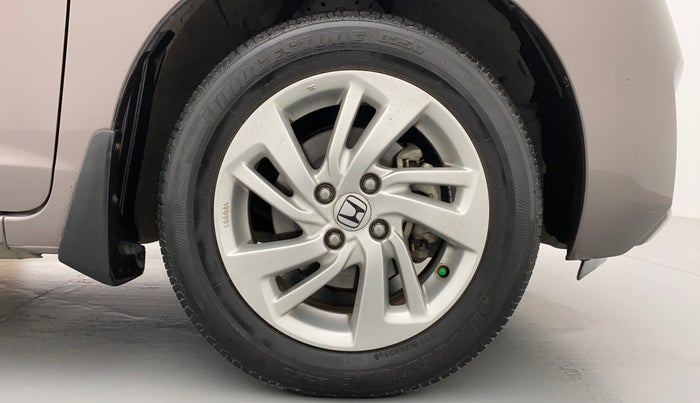 2017 Honda Jazz 1.2 V MT, Petrol, Manual, 24,448 km, Right Front Wheel