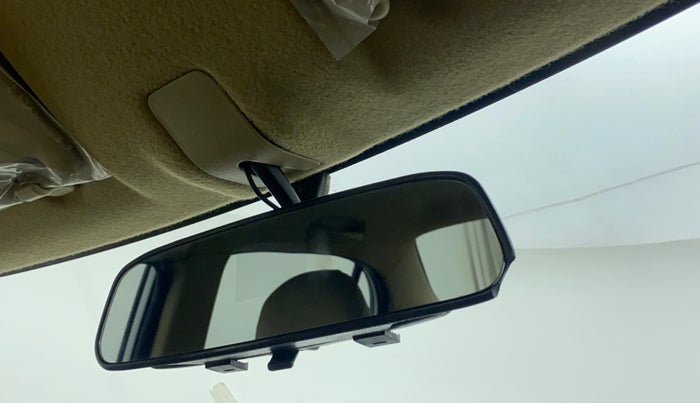 2014 Honda Amaze 1.2 SAT I VTEC, Petrol, Automatic, 13,194 km, Ceiling - Rear view mirror minor damage
