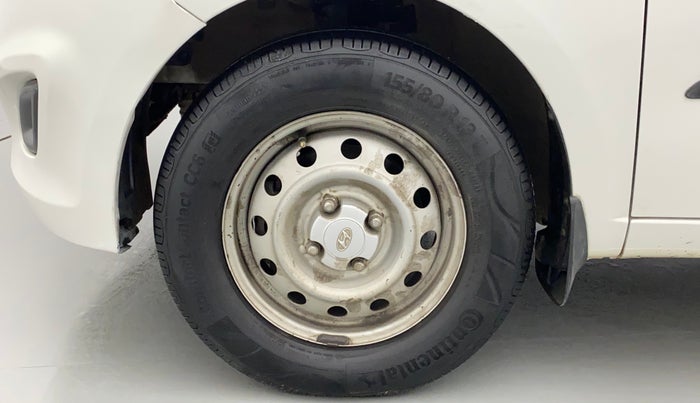 2016 Hyundai i10 MAGNA 1.1, CNG, Manual, 1,00,542 km, Left Front Wheel