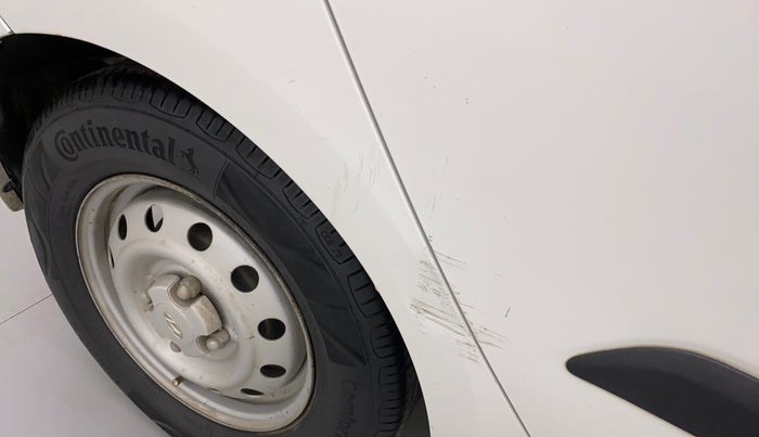 2016 Hyundai i10 MAGNA 1.1, CNG, Manual, 1,00,542 km, Right quarter panel - Slightly dented