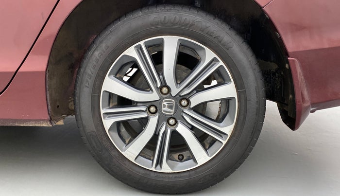 2018 Honda City V MT PETROL, CNG, Manual, 35,528 km, Left Rear Wheel