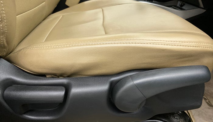 2018 Honda City V MT PETROL, CNG, Manual, 35,528 km, Driver Side Adjustment Panel