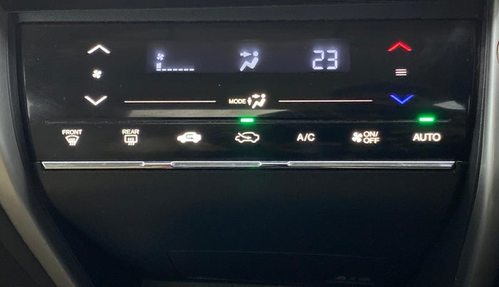 2018 Honda City V MT PETROL, CNG, Manual, 35,528 km, Automatic Climate Control