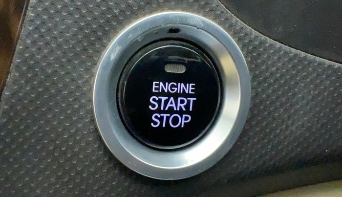 2015 Hyundai Verna FLUIDIC 4S 1.6 VTVT S(O), CNG, Manual, 70,248 km, Keyless Start/ Stop Button