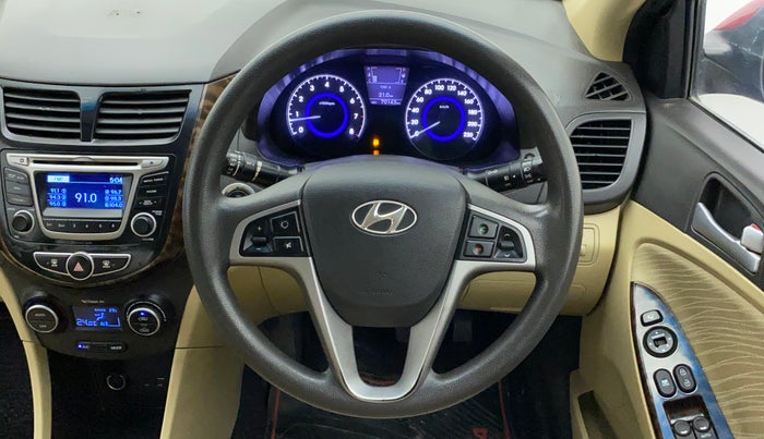 2015 Hyundai Verna FLUIDIC 4S 1.6 VTVT S(O), CNG, Manual, 70,248 km, Steering Wheel Close Up
