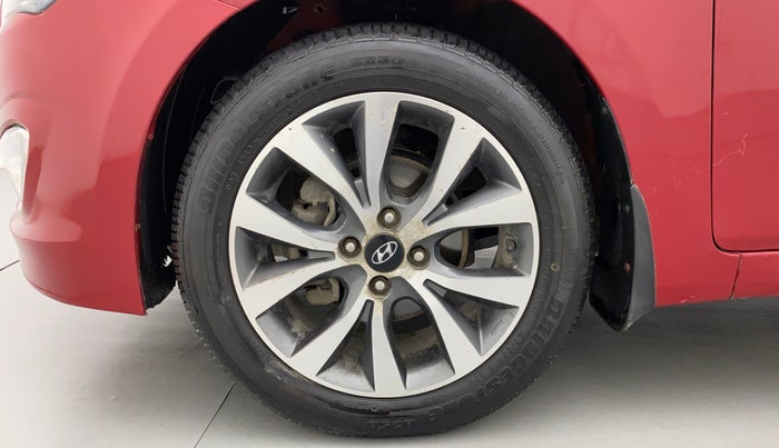 2015 Hyundai Verna FLUIDIC 4S 1.6 VTVT S(O), CNG, Manual, 70,248 km, Left Front Wheel