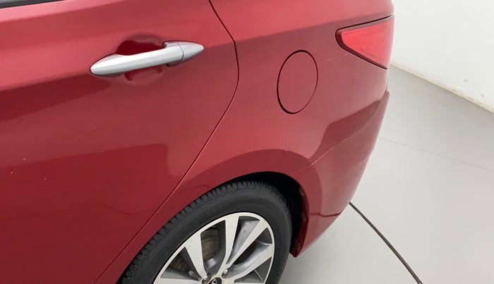2015 Hyundai Verna FLUIDIC 4S 1.6 VTVT S(O), CNG, Manual, 70,248 km, Left quarter panel - Slightly dented