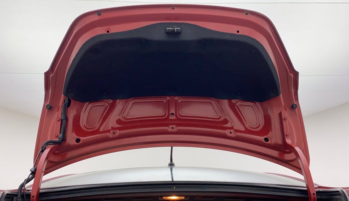 2015 Hyundai Verna FLUIDIC 4S 1.6 VTVT S(O), CNG, Manual, 70,248 km, Boot Door Open