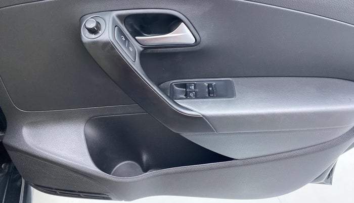 2019 Volkswagen Ameo COMFORTLINE 1.0, Petrol, Manual, 27,283 km, Driver Side Door Panels Control