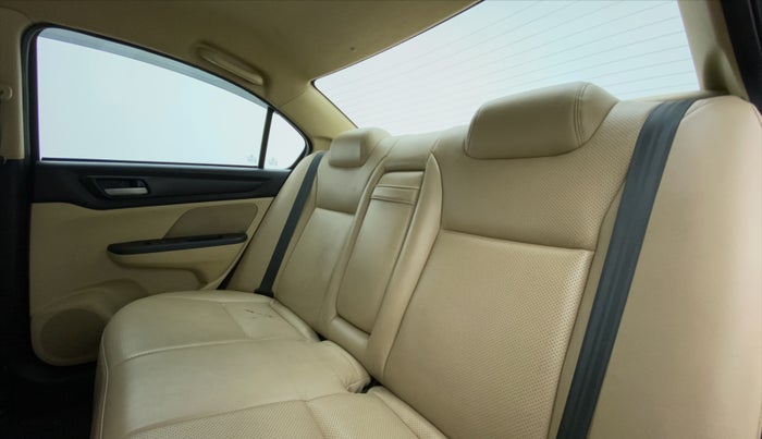 2019 Honda Amaze 1.2 V CVT I VTEC, Petrol, Automatic, 64,150 km, Right Side Rear Door Cabin