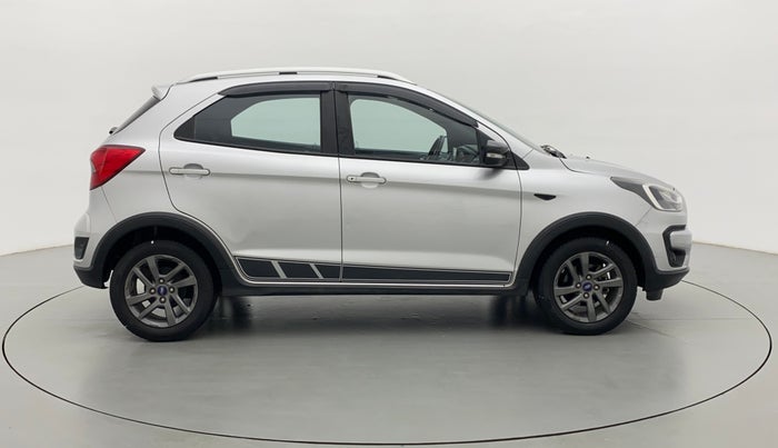 2018 Ford FREESTYLE TITANIUM 1.2 TI-VCT MT, Petrol, Manual, 31,031 km, Right Side View