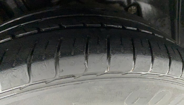 2018 Ford FREESTYLE TITANIUM 1.2 TI-VCT MT, Petrol, Manual, 31,031 km, Right Rear Tyre Tread