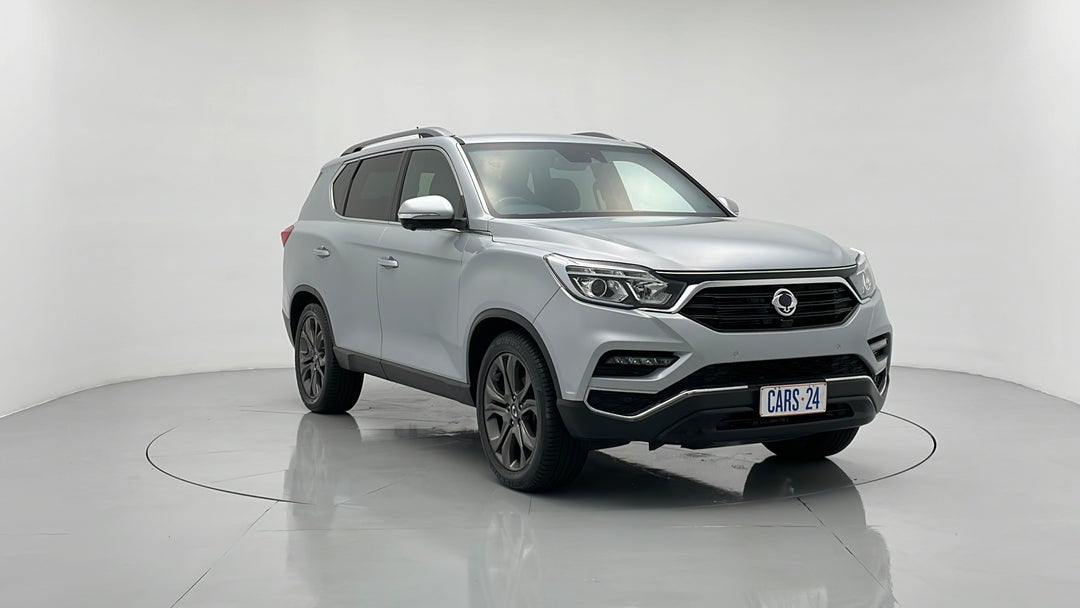 Right Front Diagonal (45- Degree) View