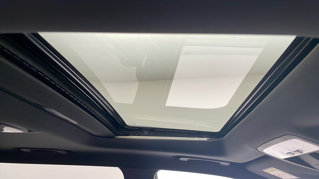 Interior Sunroof/Moonroof