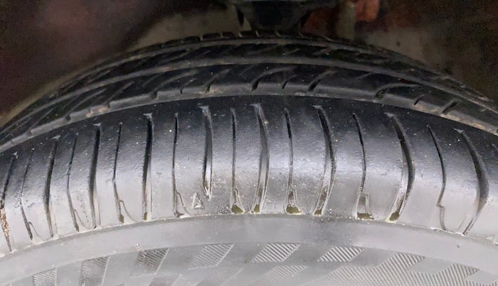 2010 Maruti Alto K10 VXI, Petrol, Manual, 83,263 km, Left Front Tyre Tread