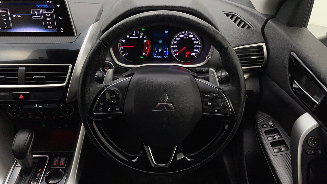 2017 Mitsubishi Eclipse Cross Exceed (2wd), Automatic, 101763 km, Steering Wheel Close-up