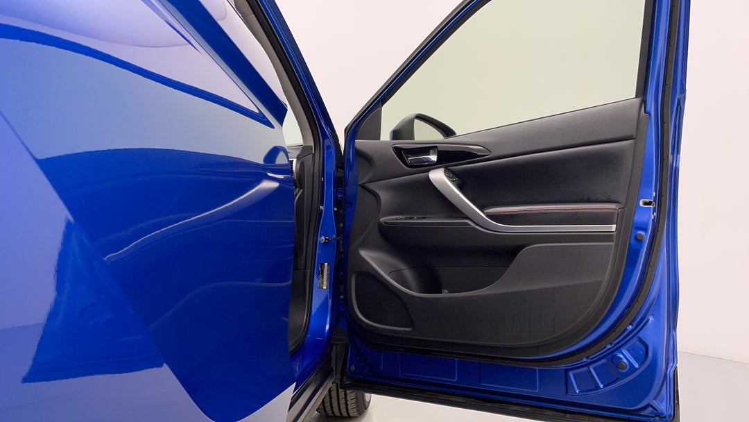 2017 Mitsubishi Eclipse Cross Exceed (2wd), Automatic, 101763 km, Speaker View