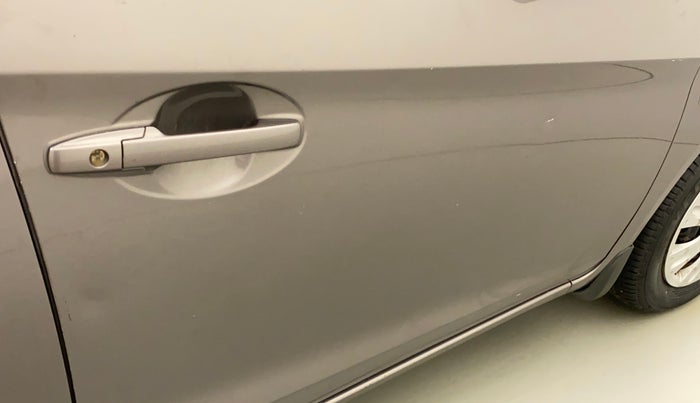 2015 Honda Amaze 1.2L I-VTEC S, Petrol, Manual, 35,598 km, Driver-side door - Minor scratches