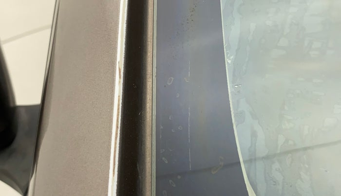2015 Honda Amaze 1.2L I-VTEC S, Petrol, Manual, 35,598 km, Right A pillar - Paint is slightly faded