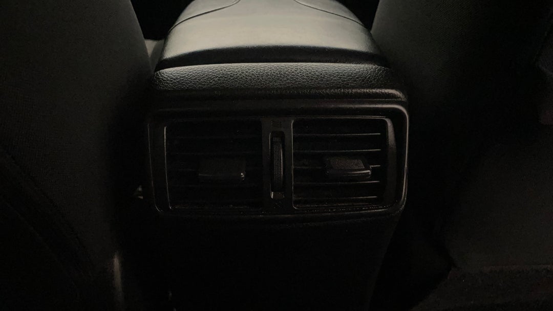 Rear A/C Vent