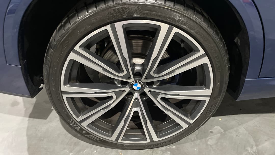 2022 BMW X5 xDrive30d M Sport, Automatic, 69003 km, Right Rear Wheel