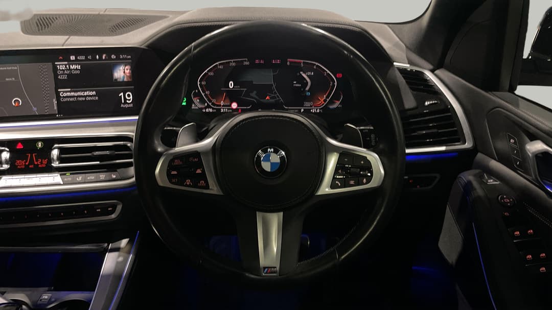 2022 BMW X5 xDrive30d M Sport, Automatic, 69003 km, Steering Wheel Close-up