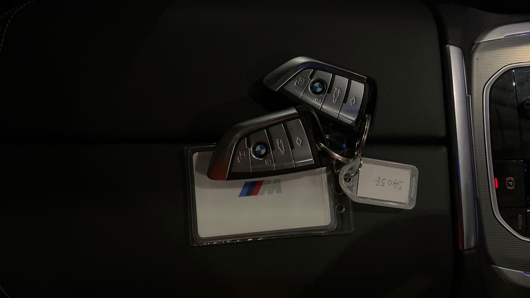 2022 BMW X5 xDrive30d M Sport, Automatic, 69003 km, Key Close-up