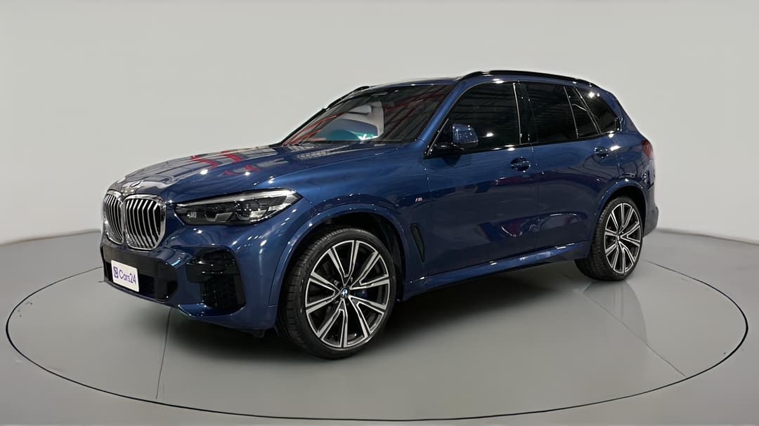 2022 BMW X5 xDrive30d M Sport, Automatic, 69003 km, Left Front Diagonal (45- Degree) View
