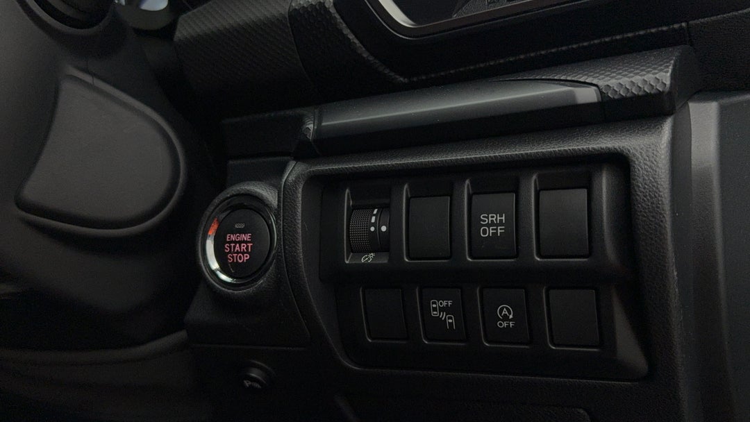 2018 Subaru Forester 2.5i (AWD), Automatic, 99514 km, Utility Switches/Buttons