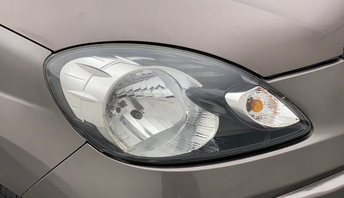 2015 Honda Amaze 1.2L I-VTEC S, Petrol, Manual, 94,923 km, Right headlight - Minor scratches