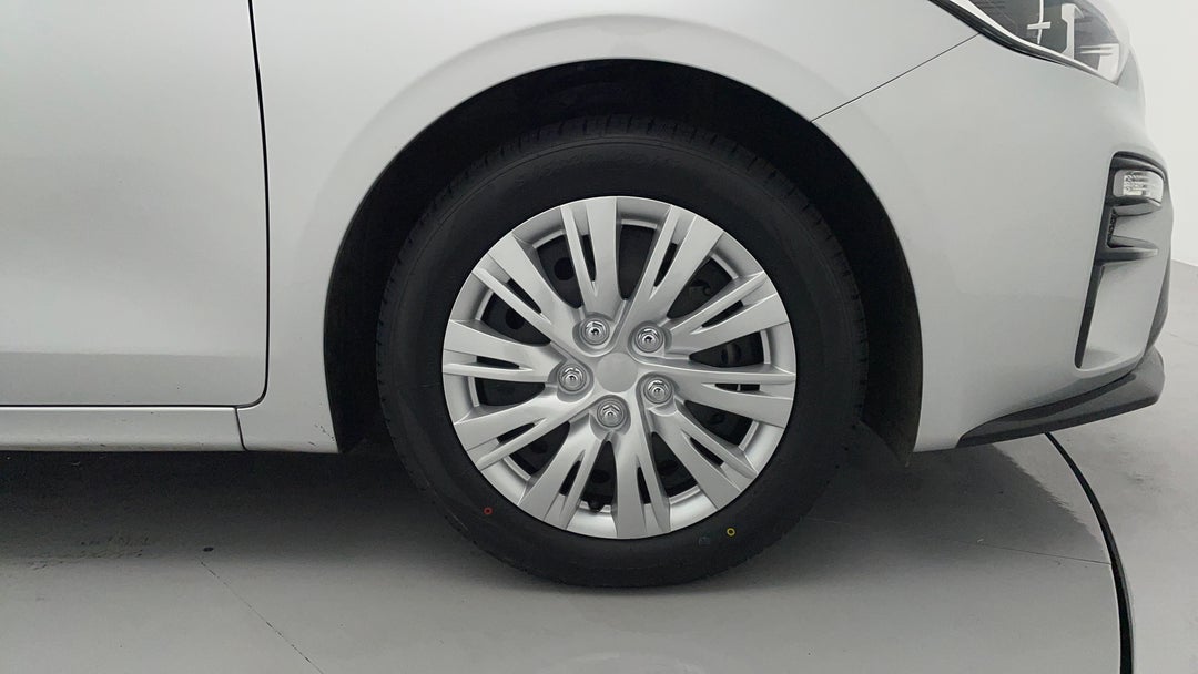 2020 Kia Cerato S, Automatic, 50565 km, Right Front Wheel