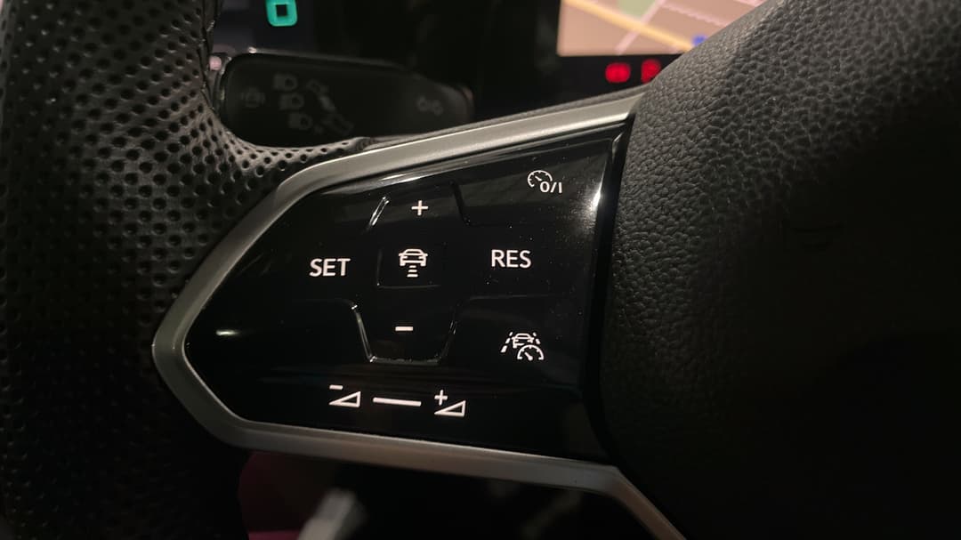 2021 Volkswagen Golf 110tsi R-line, Automatic, 56536 km, Cruise Control