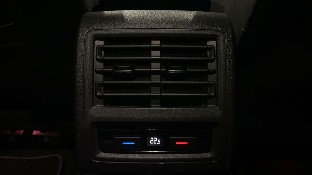 2021 Volkswagen Golf 110tsi R-line, Automatic, 56536 km, Rear A/C Vent