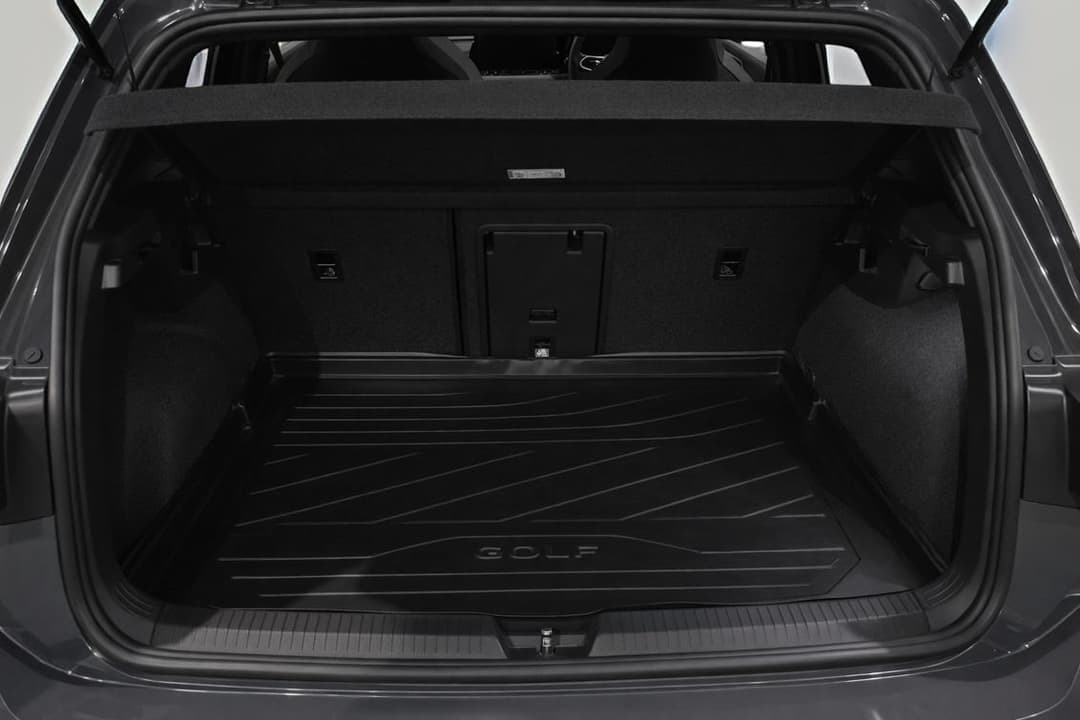 2021 Volkswagen Golf 110tsi R-line, Automatic, 56536 km, Boot Inside View