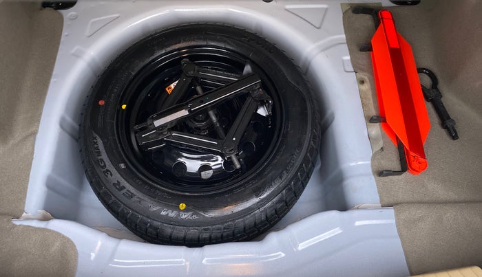 2019 Ford Figo Aspire 1.2 TITANIUM PETROL, Petrol, Manual, 7,756 km, Spare Tyre