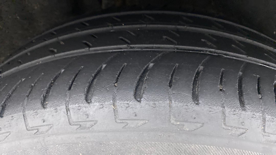 Right Rear Tyre Tread