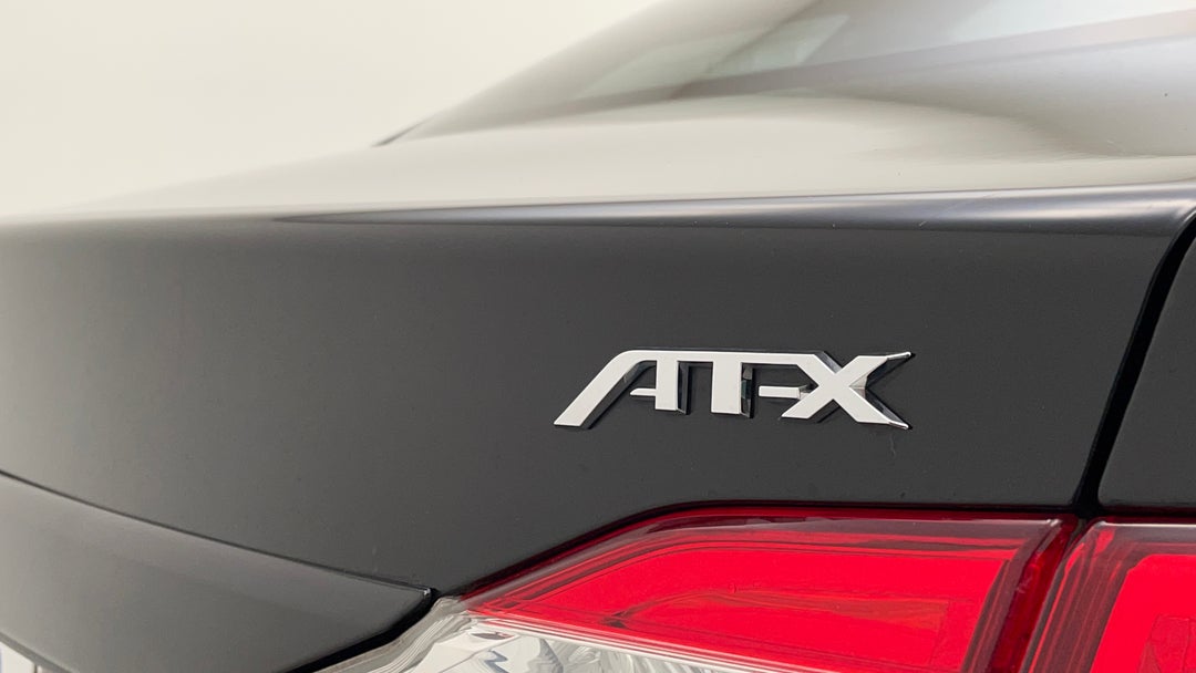 Badge (Boot Right Side)