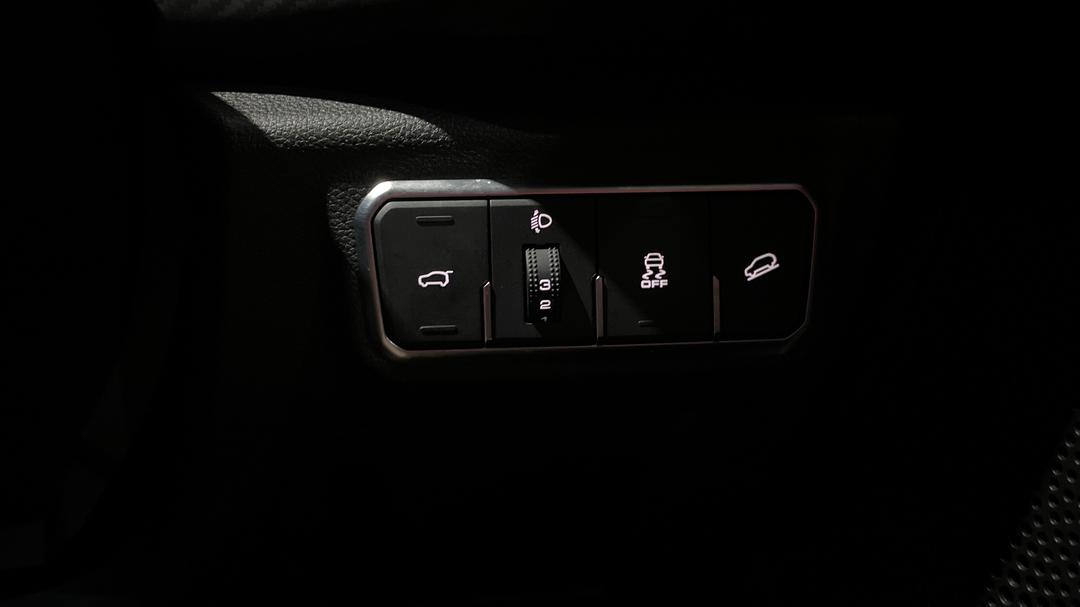 2022 GWM Haval H6gt Ultra (4WD), Automatic, 23569 km, Utility Switches/Buttons