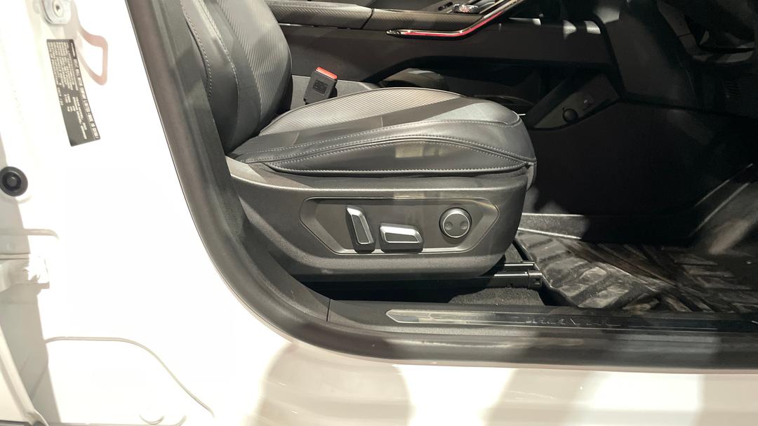 2022 GWM Haval H6gt Ultra (4WD), Automatic, 23569 km, Drivers Side Adjustment Panel