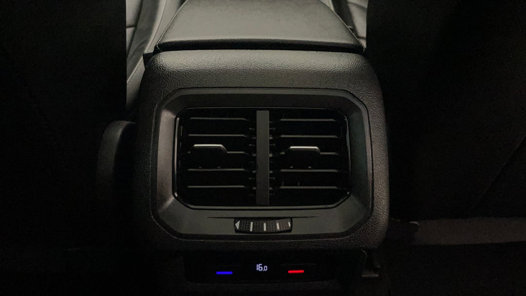 Rear A/C Vent