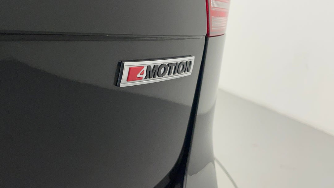 Badge (Boot Right Side)