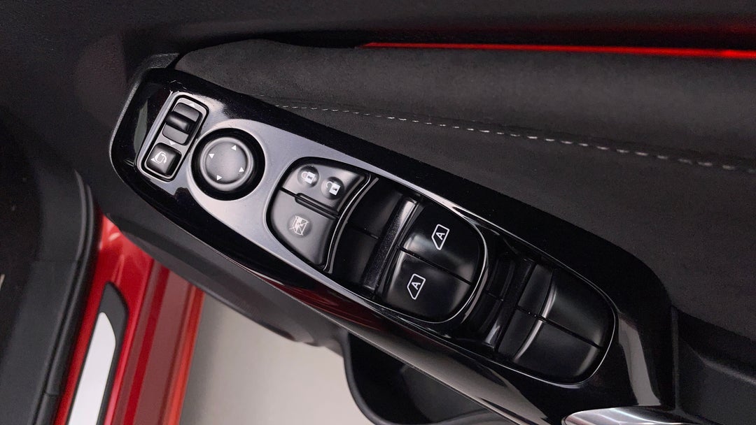 2020 Nissan Juke Ti, Automatic, 78477 km, Drivers Side Door Panel Controls