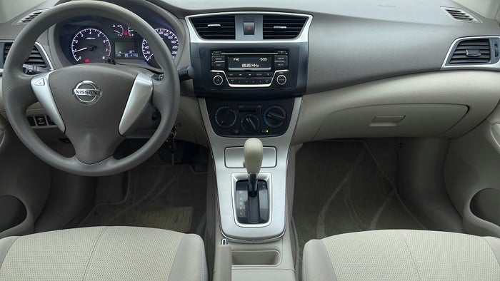 NISSAN SENTRA-Center Console