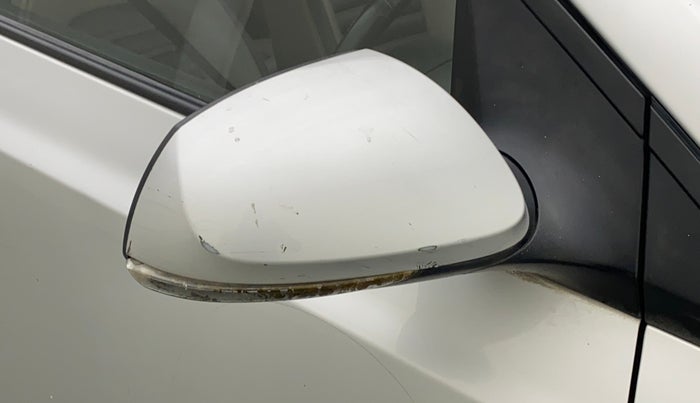 2016 Hyundai Grand i10 ASTA 1.2 KAPPA VTVT, Petrol, Manual, 97,399 km, Right rear-view mirror - Indicator light has minor damage