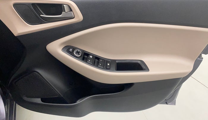 2017 Hyundai Elite i20 ASTA 1.2, Petrol, Manual, 26,471 km, Driver Side Door Panels Control
