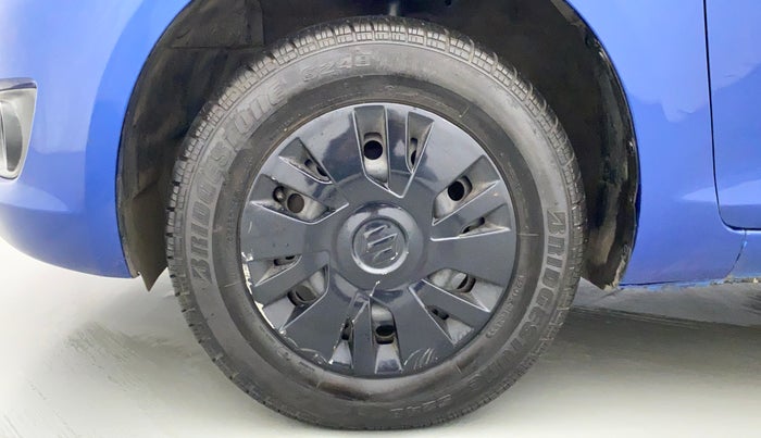 2014 Maruti Swift VXI D, Petrol, Manual, 47,966 km, Left Front Wheel
