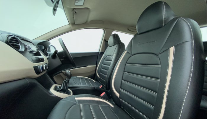 2017 Hyundai Grand i10 MAGNA 1.2 KAPPA VTVT, Petrol, Manual, 17,255 km, Right Side Front Door Cabin