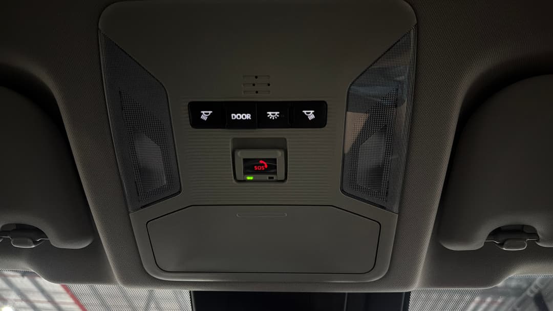 2025 Toyota RAV4 Gx (2WD) Hybrid, Automatic, 19941 km, On-Roof Controls/Sunglass holder