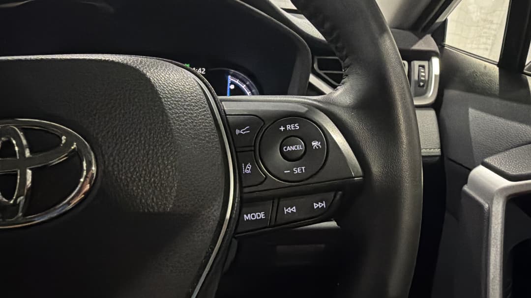 2025 Toyota RAV4 Gx (2WD) Hybrid, Automatic, 19941 km, Cruise Control