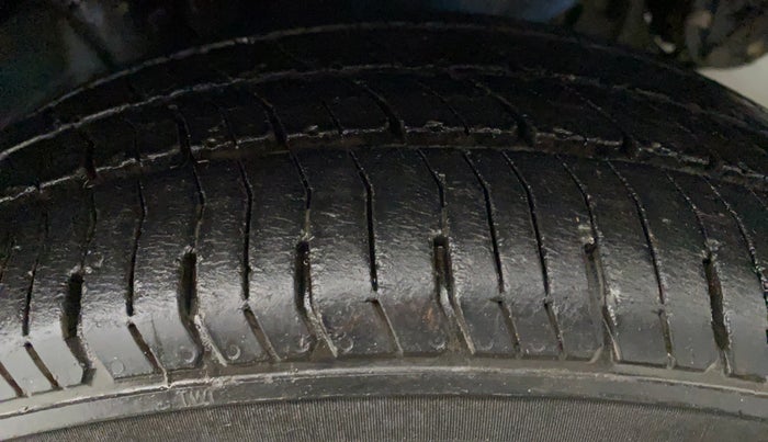 2012 Honda Brio S MT, Petrol, Manual, 63,062 km, Left Rear Tyre Tread